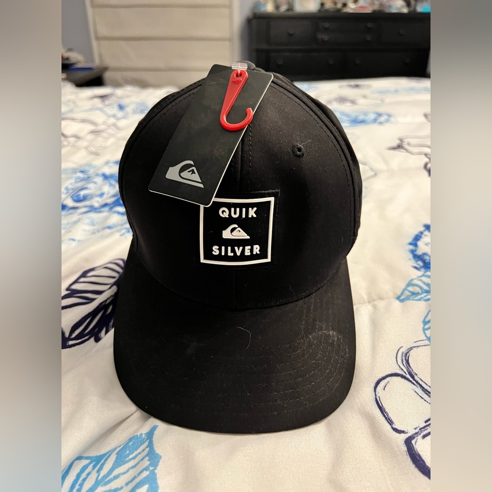 NWT quicksilver fitted black baseball hat